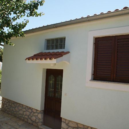 Apartments Jurjevic Petrcane Ngoại thất bức ảnh