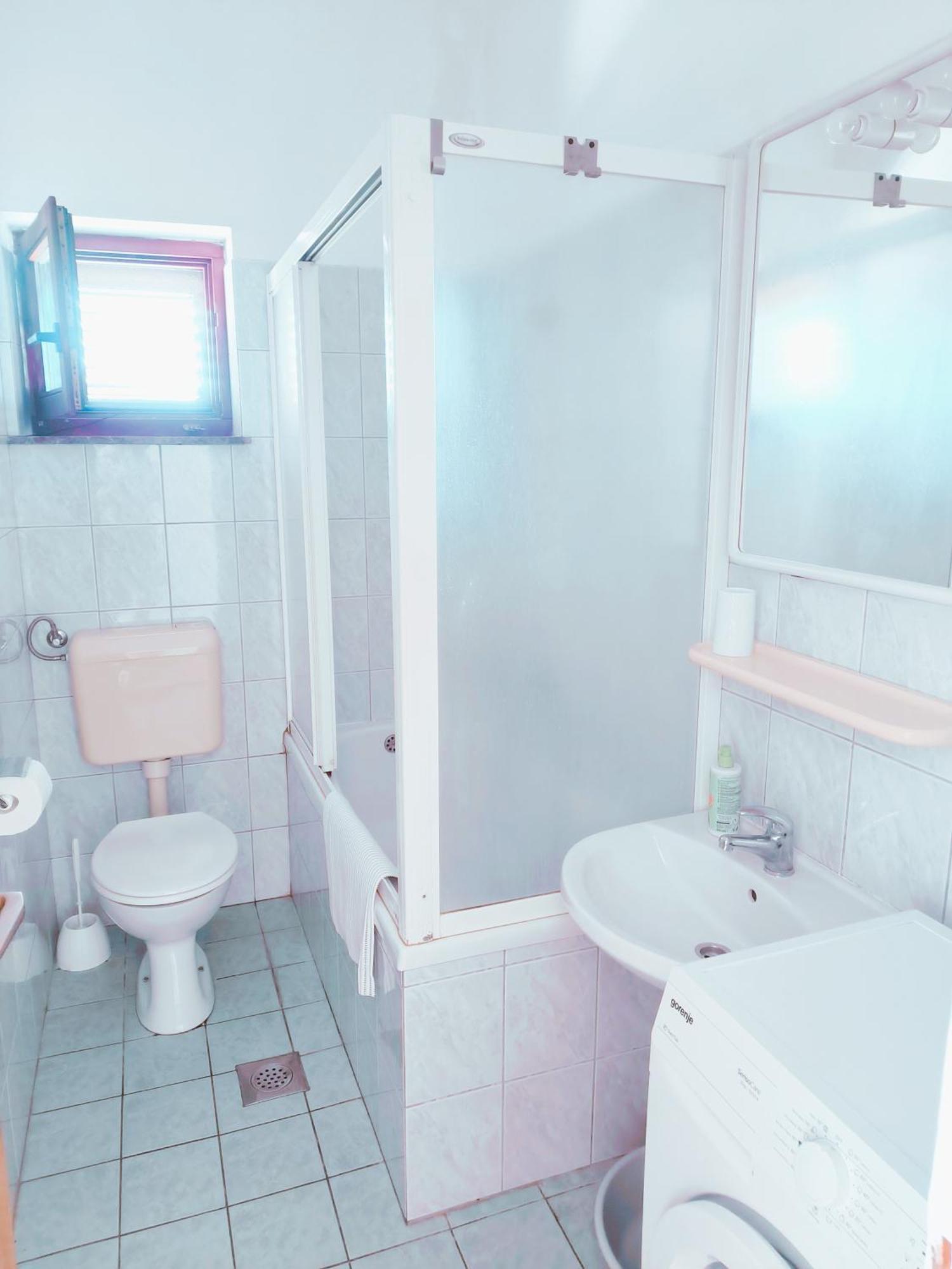 Apartments Jurjevic Petrcane Ngoại thất bức ảnh