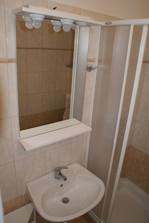 Apartments Jurjevic Petrcane Ngoại thất bức ảnh