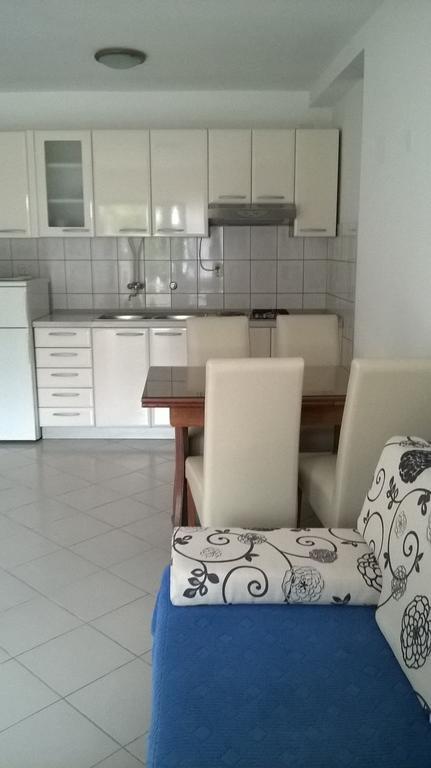 Apartments Jurjevic Petrcane Ngoại thất bức ảnh