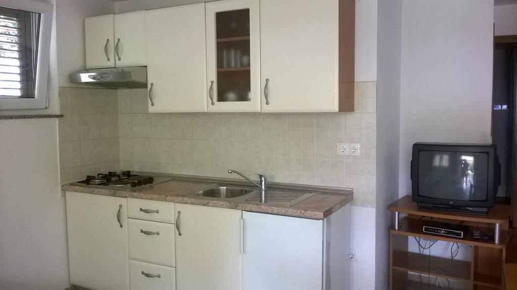 Apartments Jurjevic Petrcane Ngoại thất bức ảnh